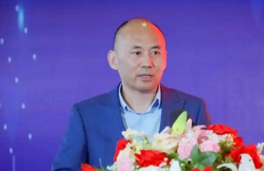 甘肃电信又被揭开了盖子，某处级干部今天被宣布调查，影响很大！因为此人的老上司可有