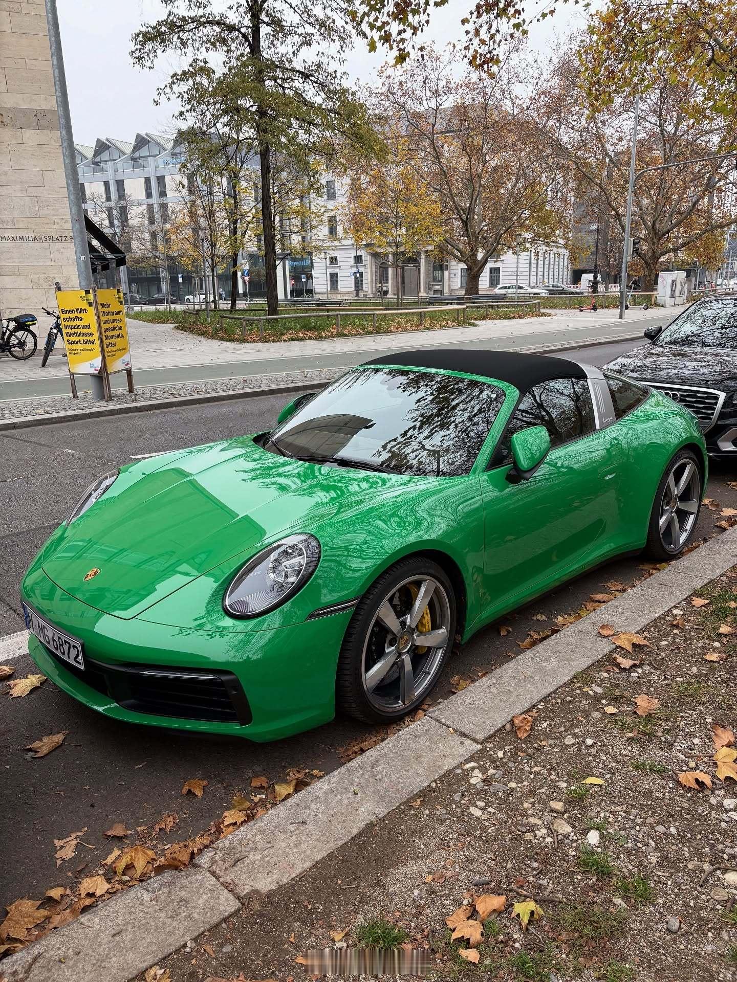 保时捷911 Targa 4S 巨蟒绿 手动挡版本 