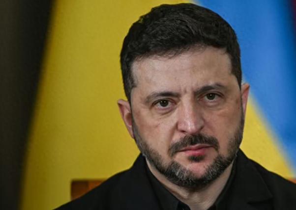 【“这是我们的土地！”泽连斯基美乌峰会硬怼特朗普】乌克兰总统泽连斯基与美国总统特