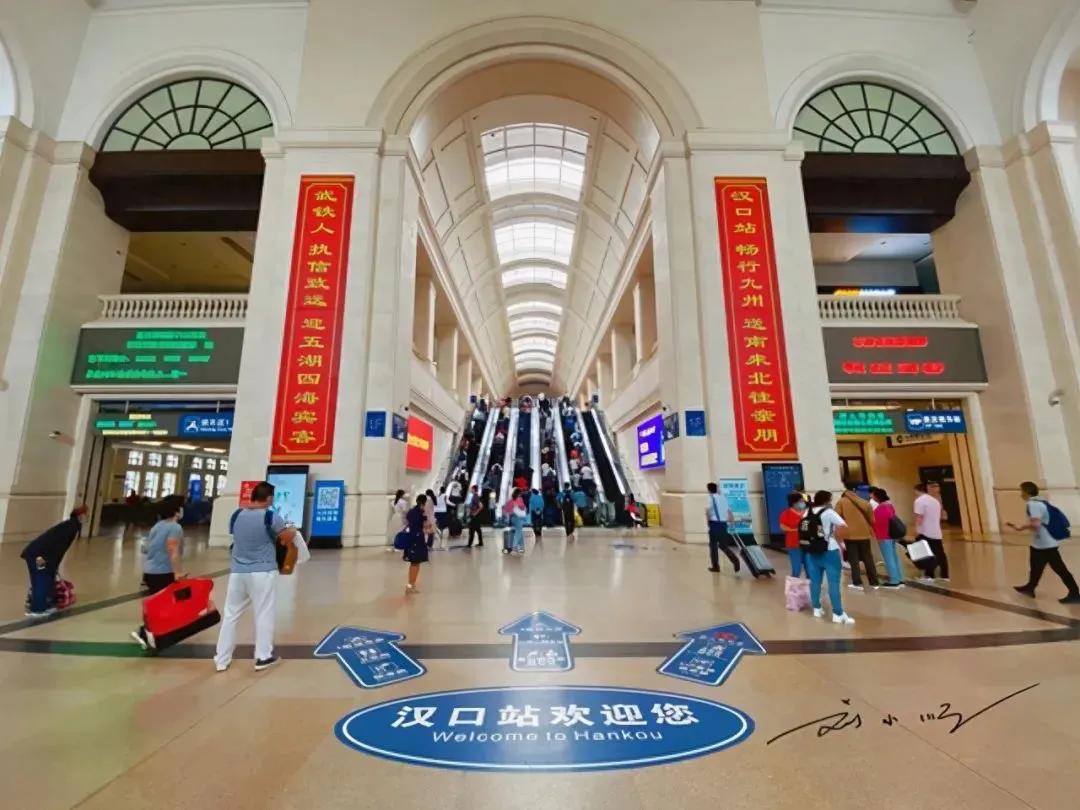 中国唯一的“散装”省会，一座城市像三座城市，没有绝对的市中心？

这里是刘小顺的
