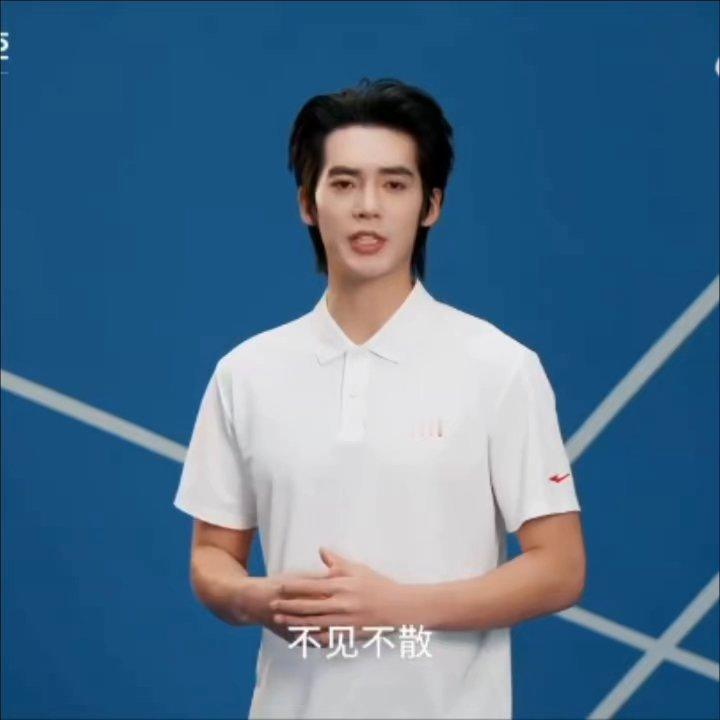 鸿星尔克的陪伴从校园到职场从校园到职场，一件搞定通勤、运动、日常多场景，自在从容