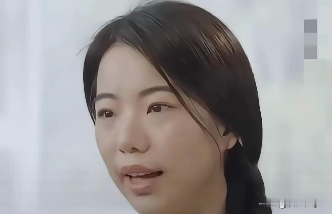 蒋方舟风波戳中大众心结，立场底线容不得含糊
 
汤家凤喊话彻查蒋方舟立场问题，学