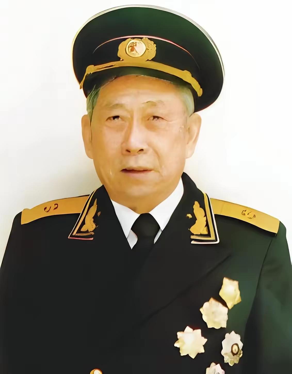 彭德清真是一位传奇人物！1910 年出生在福建同安的他，成长为中国人民解放军开国