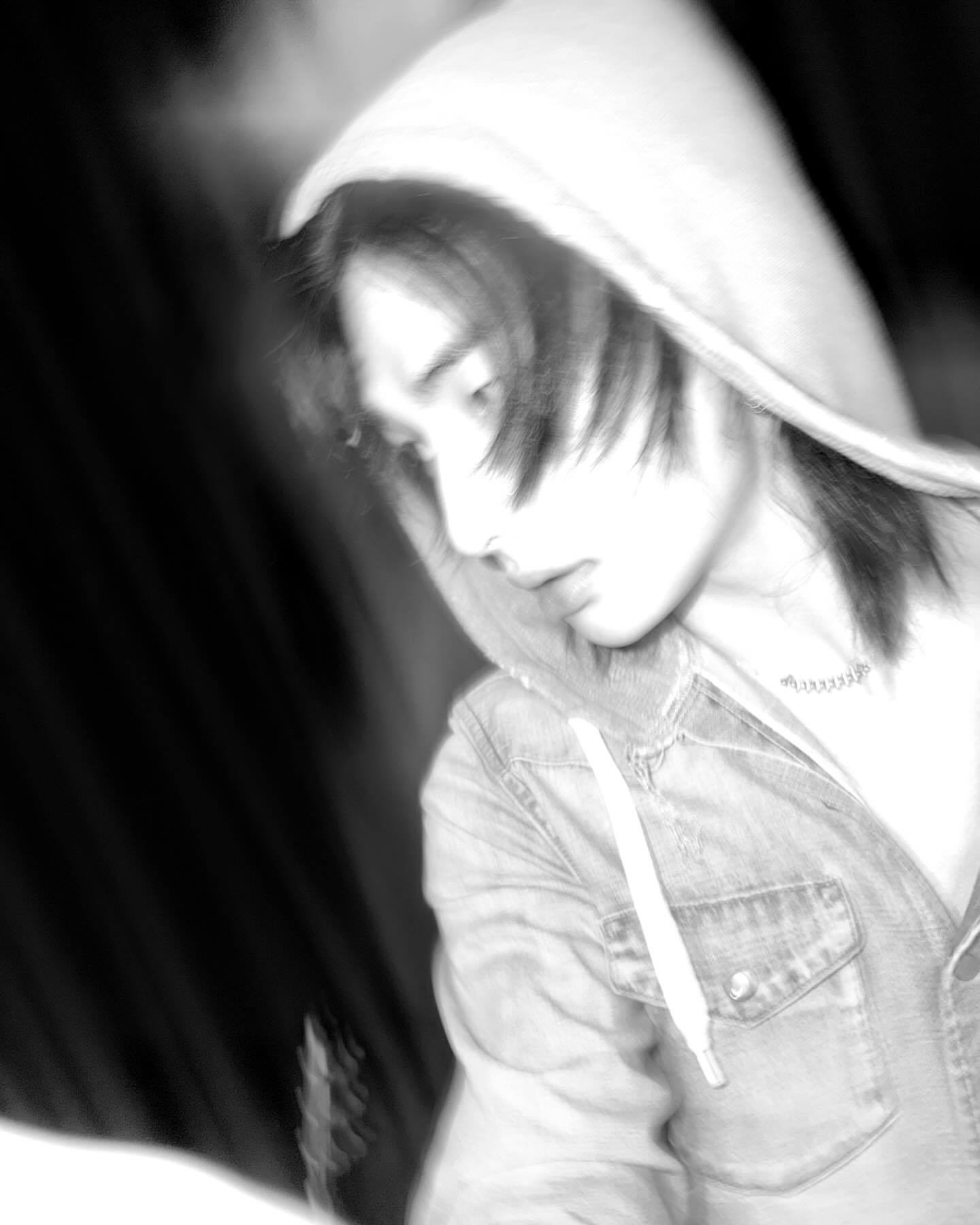 Hyunjin in 𝑪𝒂𝒓𝒕𝒊𝒆𝒓黄铉辰🤳📸 