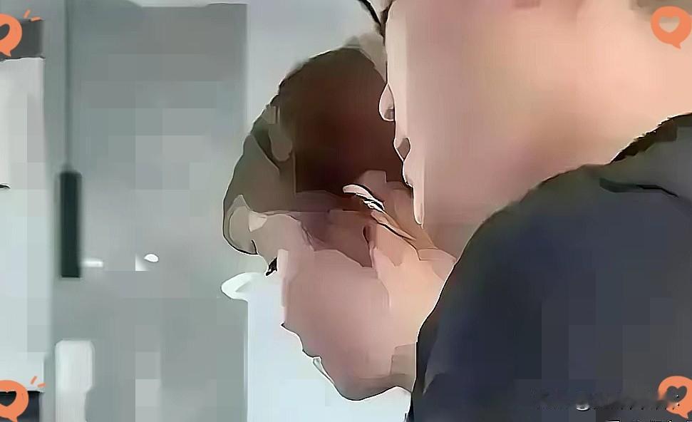 绍兴一姑娘与未婚夫婚检后发现自己不能生育，她立刻把18万现金和宝马车钥匙还给未婚
