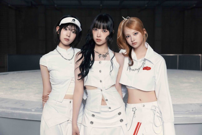 JYP新女团OURBIRTHDAY出道 JYP女团成员Angelababy出道 