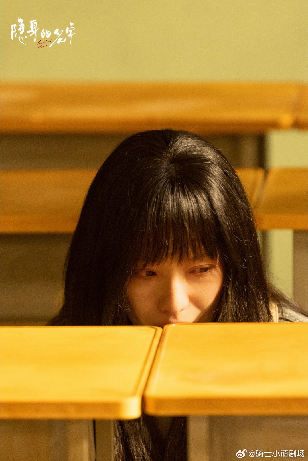 德塔文认证倪妮高演商任小名这一复杂角色被倪妮演绎得淋漓尽致，德塔文盛赞其表演质感