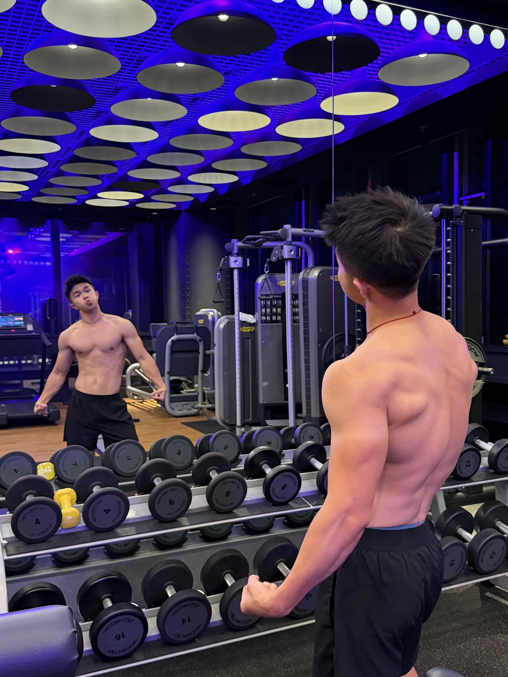 穿短袖短裤的季节就快结束咯