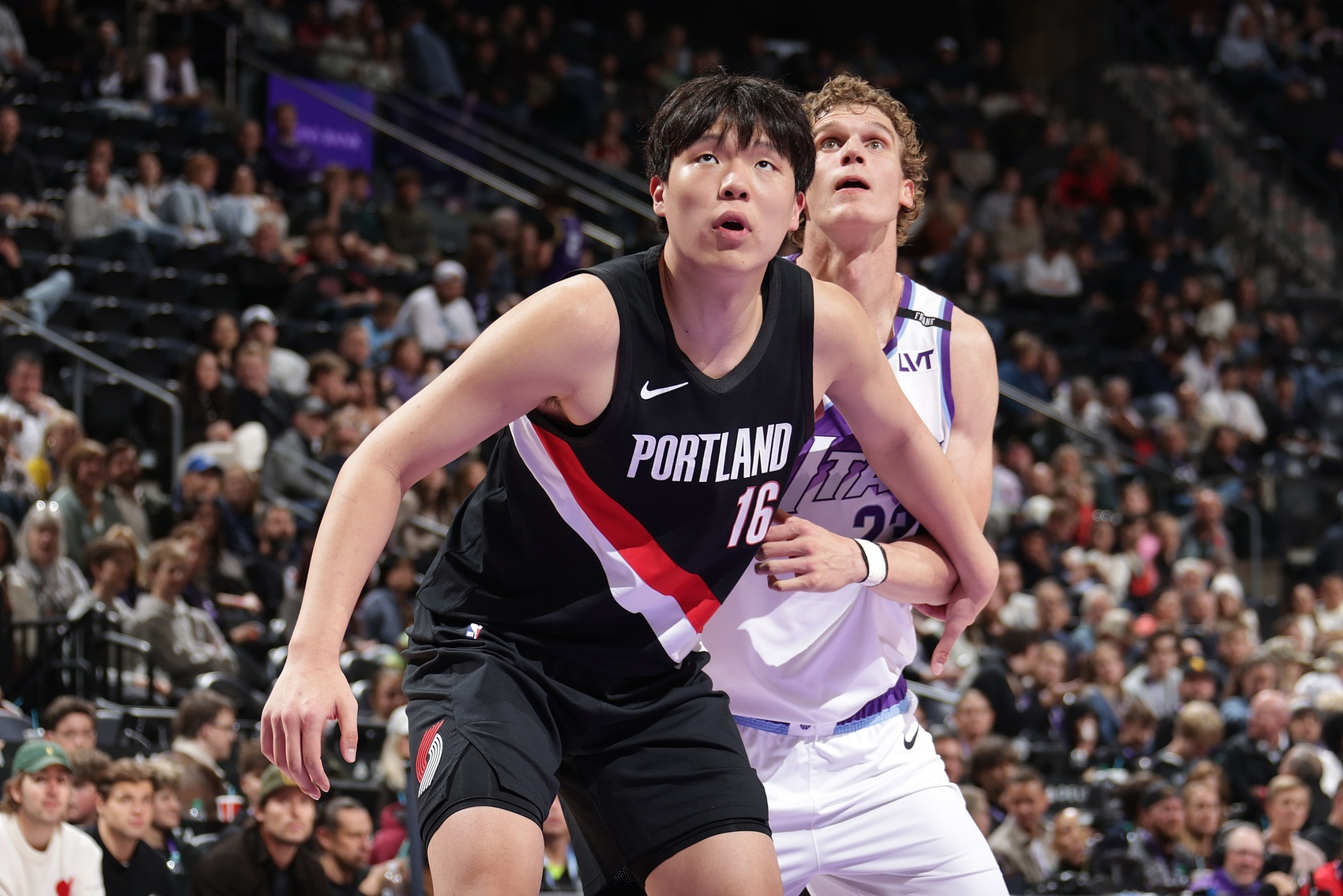 开拓者客场136-134险胜爵士2分。杨瀚森首节出战3分47秒，1投1中拿到2分