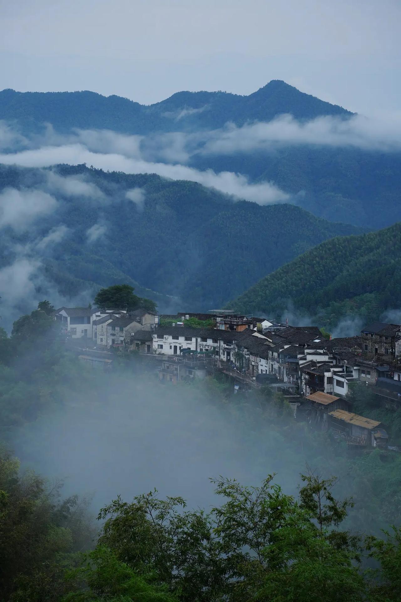 和一位南京的初三学生家长聊天，他问我孩子最后阶段该怎么安排，我反问他该如何安排呢