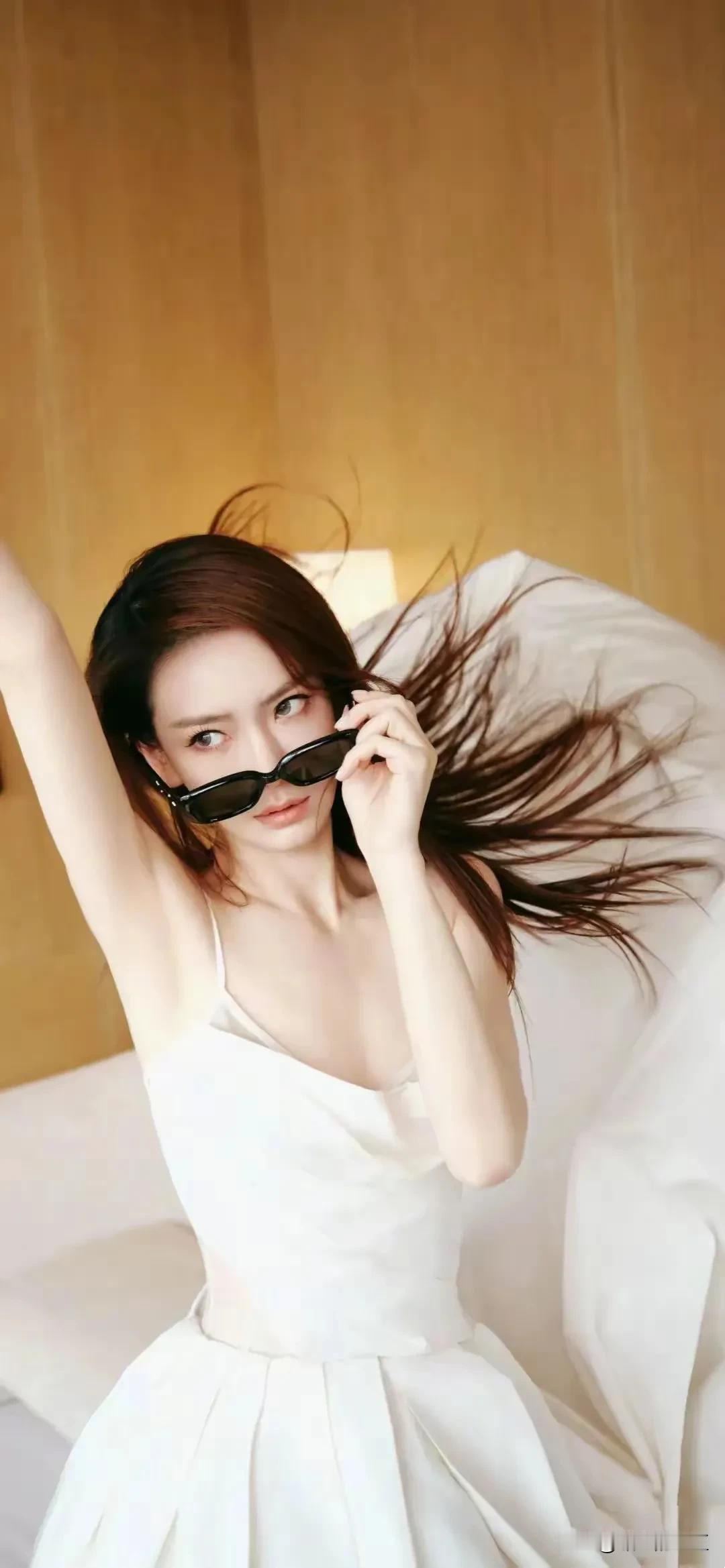 戚薇美图分享女星美照分享 美女明星照分享 女神图来袭 女神美图安利 分享女神画报