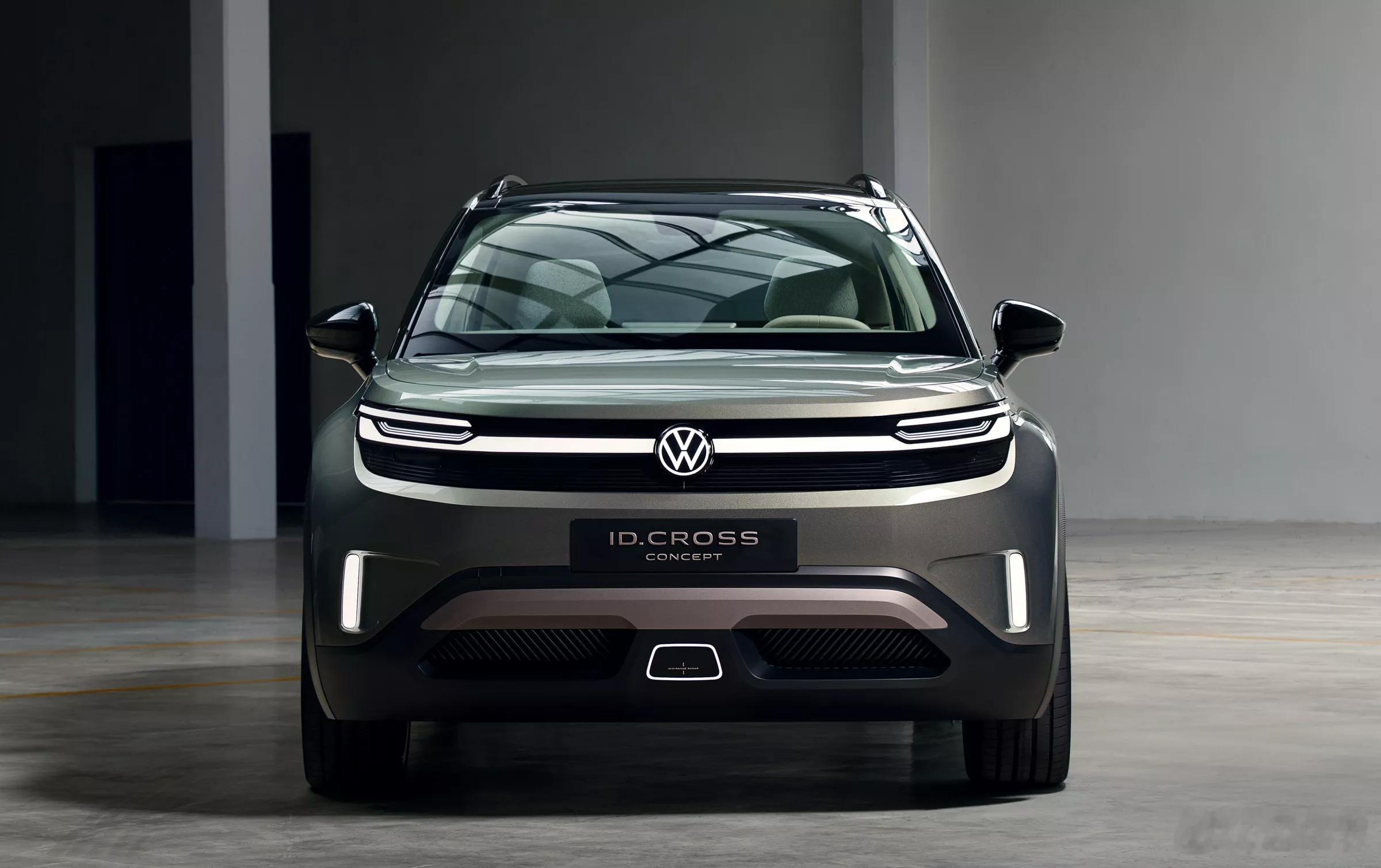 预计 2026 年推出，大众小型电动 SUV ID.Cross测试曝光。新车定位