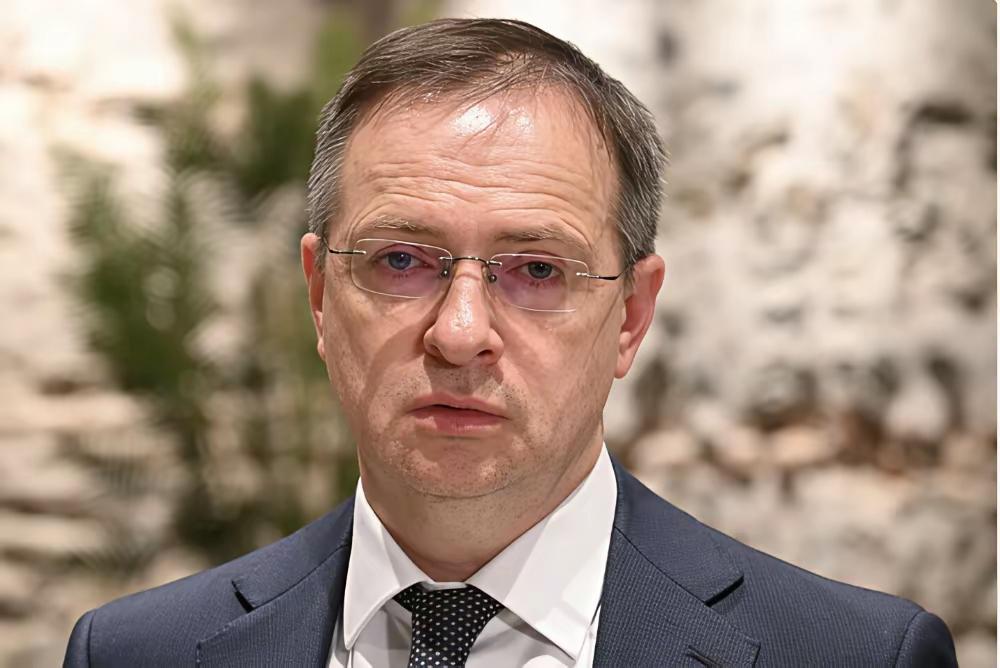 战火燃烧了4年。利益攸关方都累了！
     正值东方农历春节除夕夜，俄罗斯首席