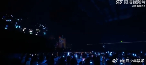 袁一琦生日演唱会上座率袁一琦回芒果后的人气 被袁一琦生日演唱会的现场氛围感染到了