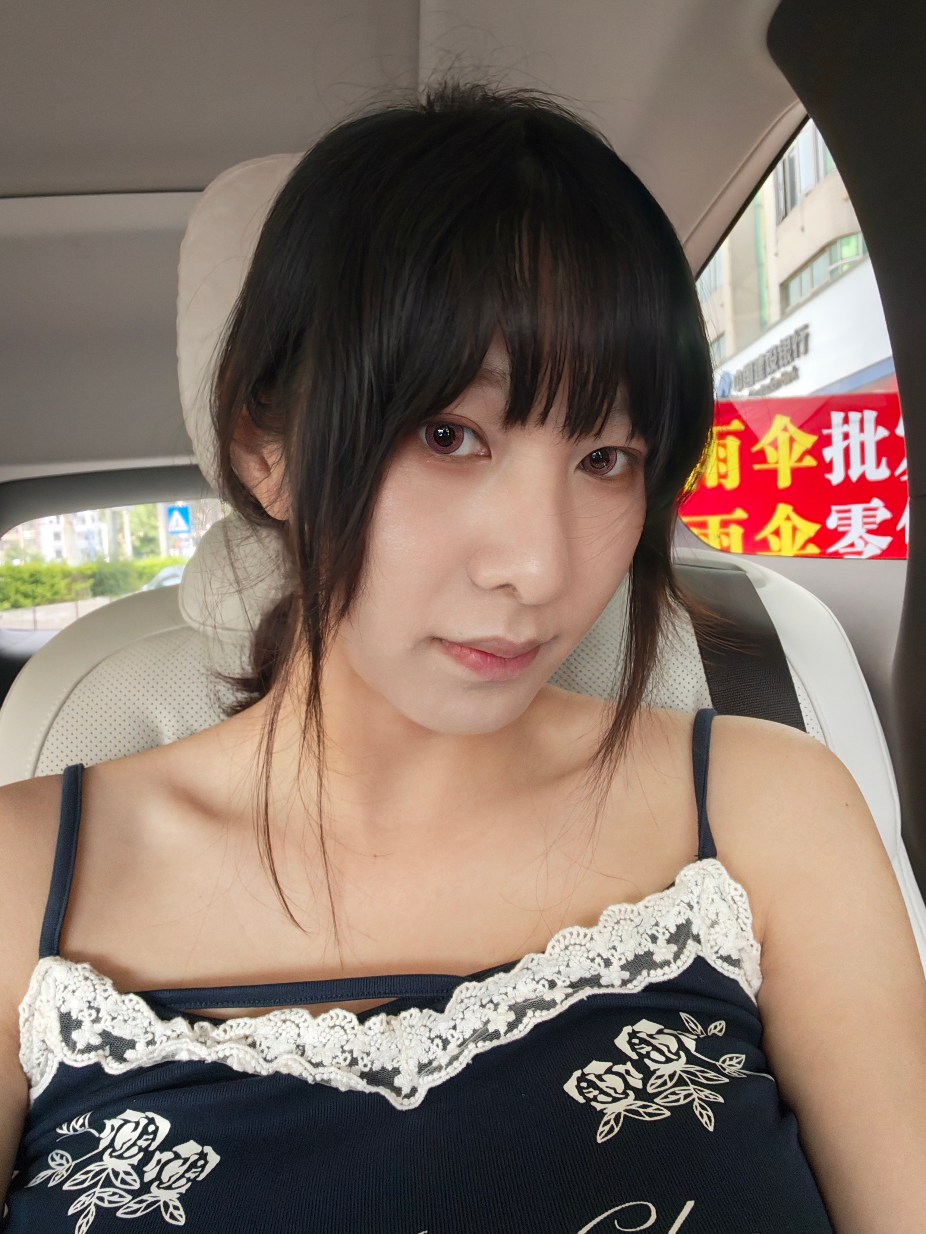 背心好凉快，但户外晒太阳会黑掉吧？ 