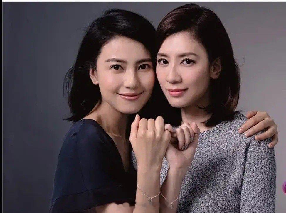 高圆圆，真的很漂亮。但不知为什么，只要和贾静雯在一起，贾静雯就比她更抓眼。 ​​