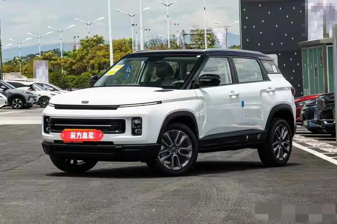 2026款吉利ICON巧克力到店啦！它定位紧凑型SUV，官方指导价8.98万 -