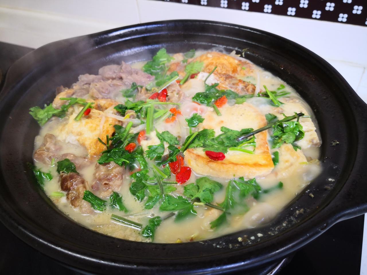 霜降后，吃猪肉牛肉不如吃它，营养极高，女人和孩子要多吃，真香
霜降后天气寒冷，适