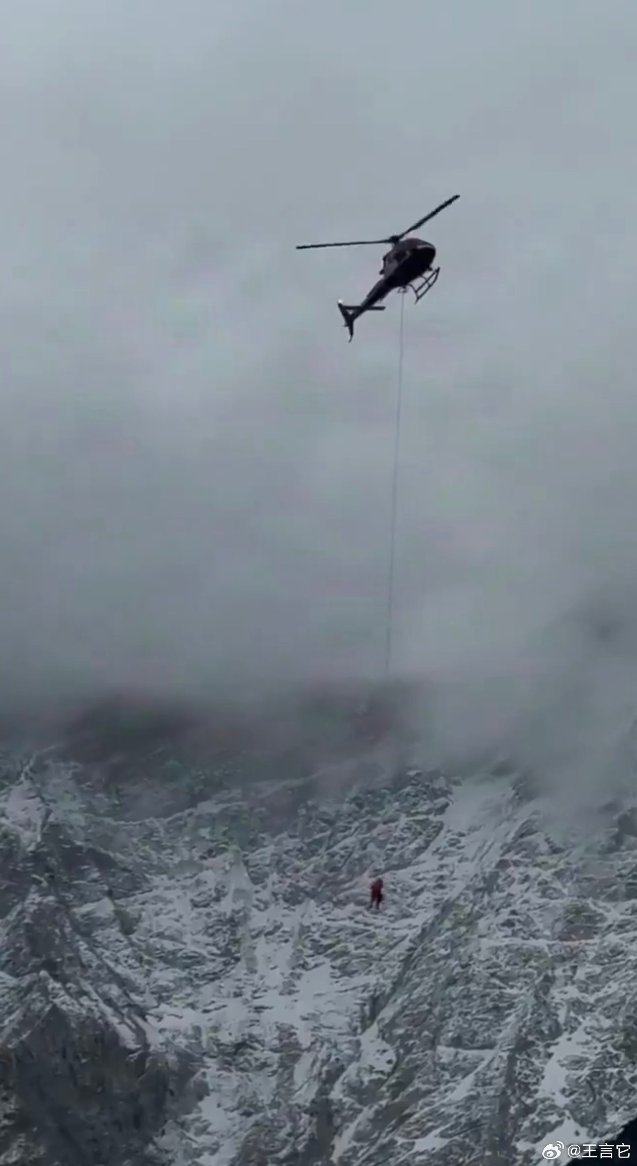 ‼️ 突发：尼泊尔当局指控珠峰向导涉嫌投毒，骗取登山者2000万美元保险金   