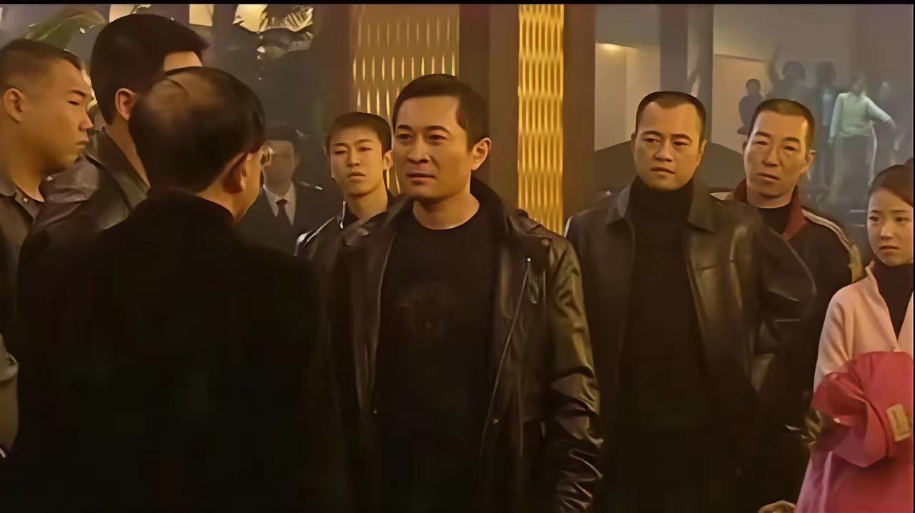 江湖不是打打杀杀，本就是来吓唬人的，给你个面子，其实也是给自己一个台阶，这就是人