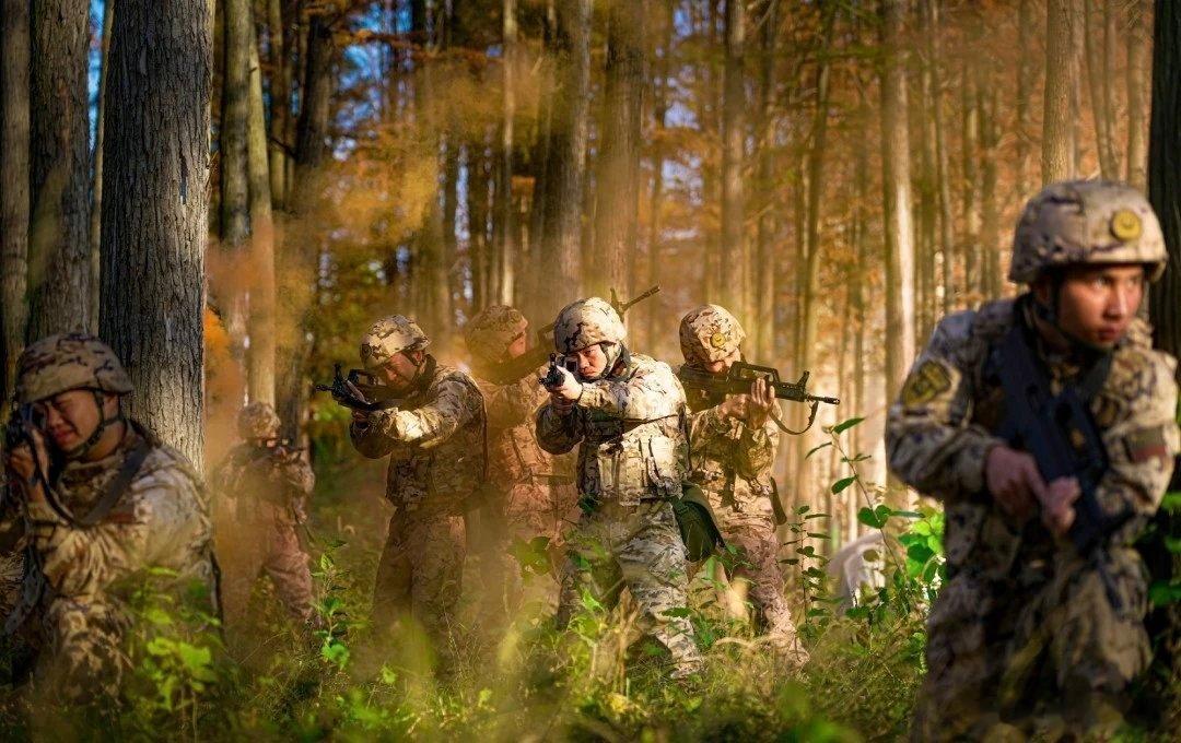 甬尚老兵的粉丝圈 【起床号 】生命的美，不仅在于晴空万里，也在于雨后初霁的彩虹。