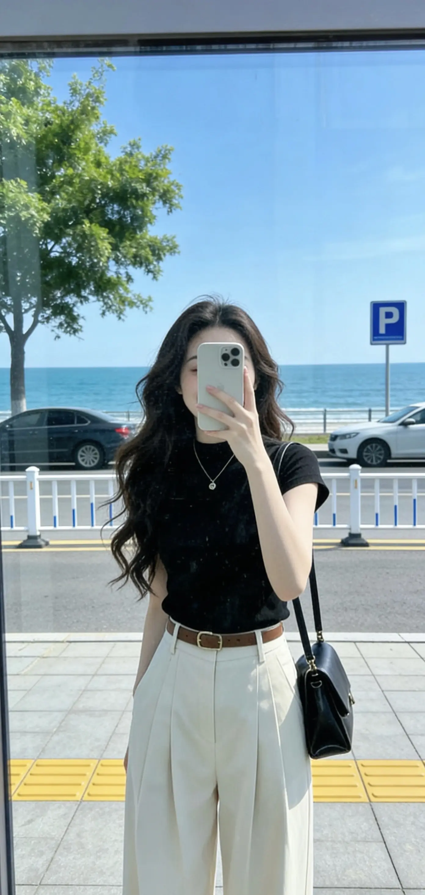 生活够累了，不想接触心眼多的人。走好自己的路，少理背后说三道四的。