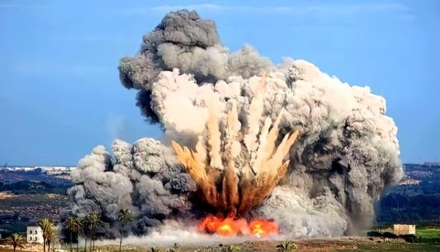 美军来势汹汹豪赌地面战，全美乱成一锅粥！内外两大战场，特朗普一个都输不起：一念天