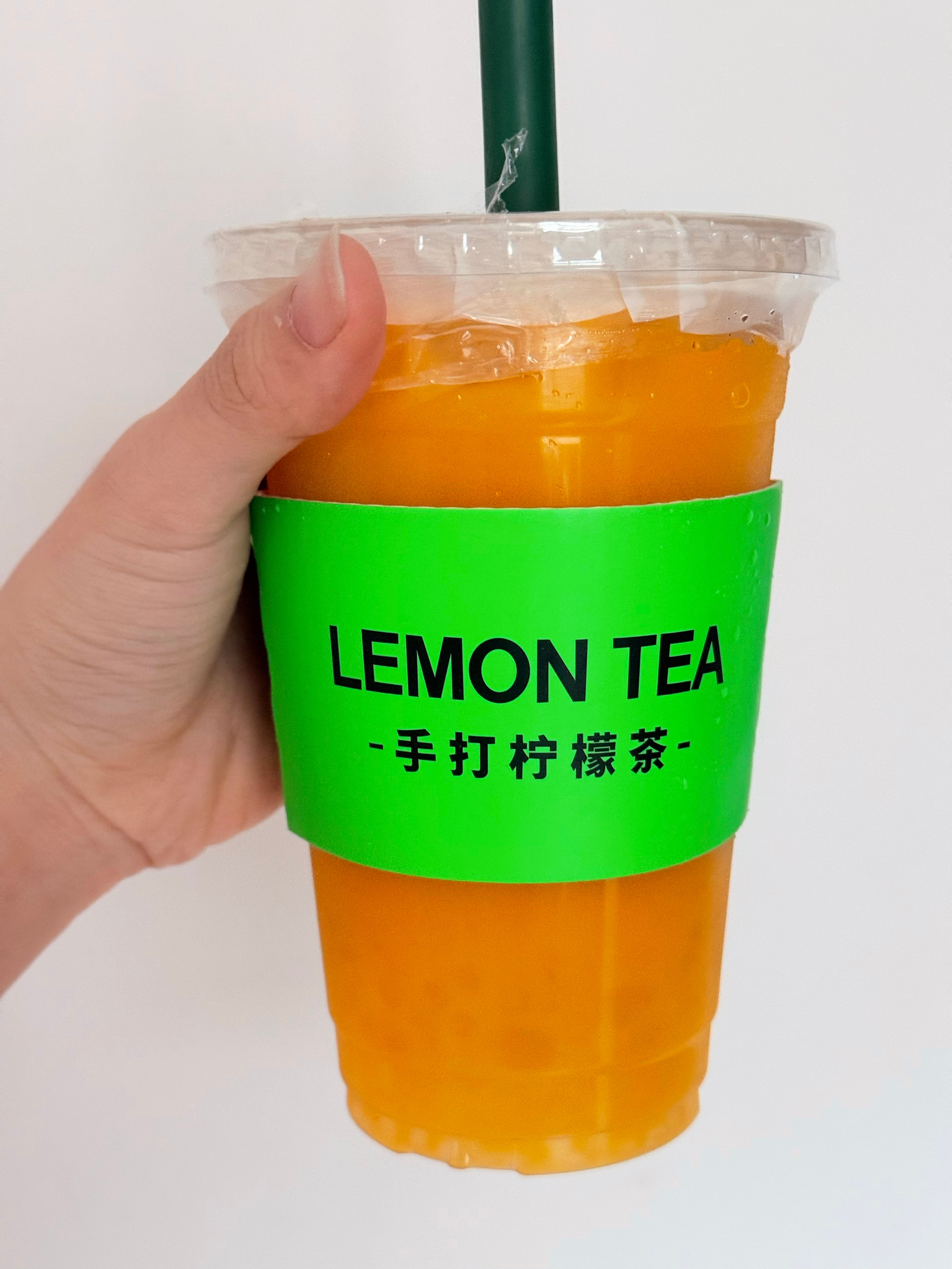 一块钱点了杯杨枝甘露，真佩服我自己 ​​​