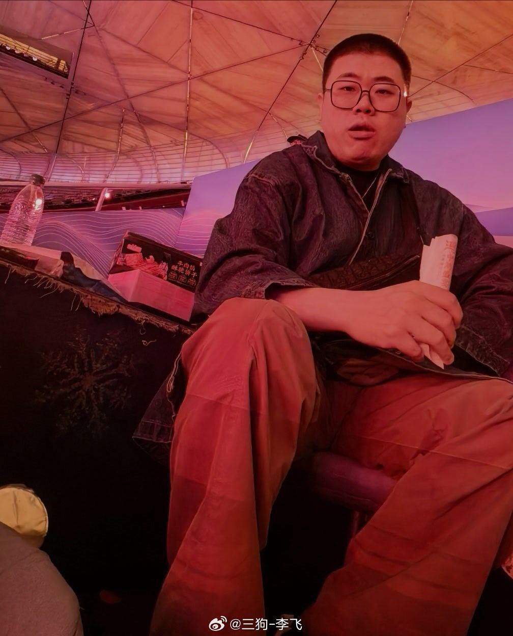 吕严耗子掉进米缸了一饭开锅局 这波直接赢麻了！吕严上饭综的快乐肉眼可见，妥妥的耗