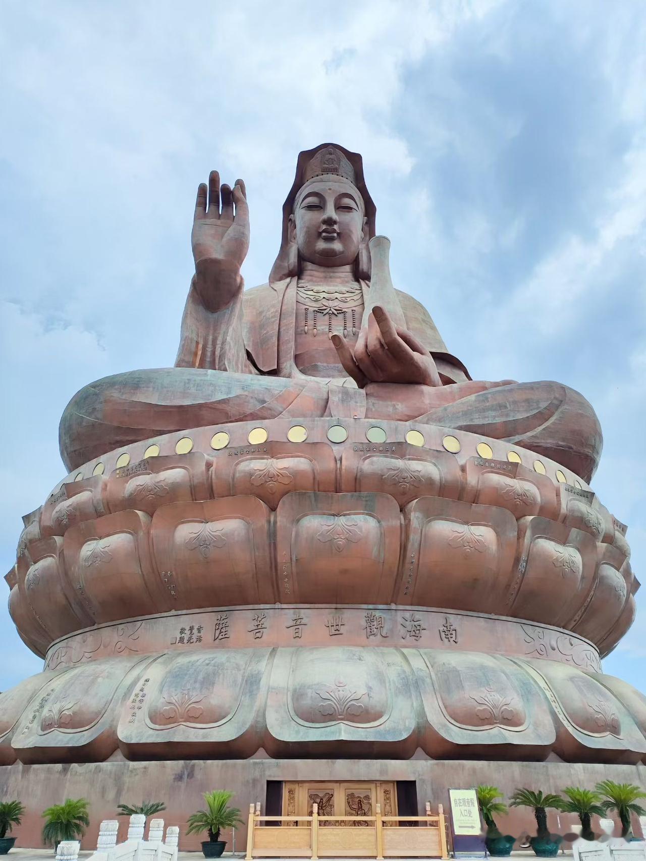 ❤️好的关系，是彼此照亮，然后各自精彩。三毛说：“知音，能有一两个已经很好了，实