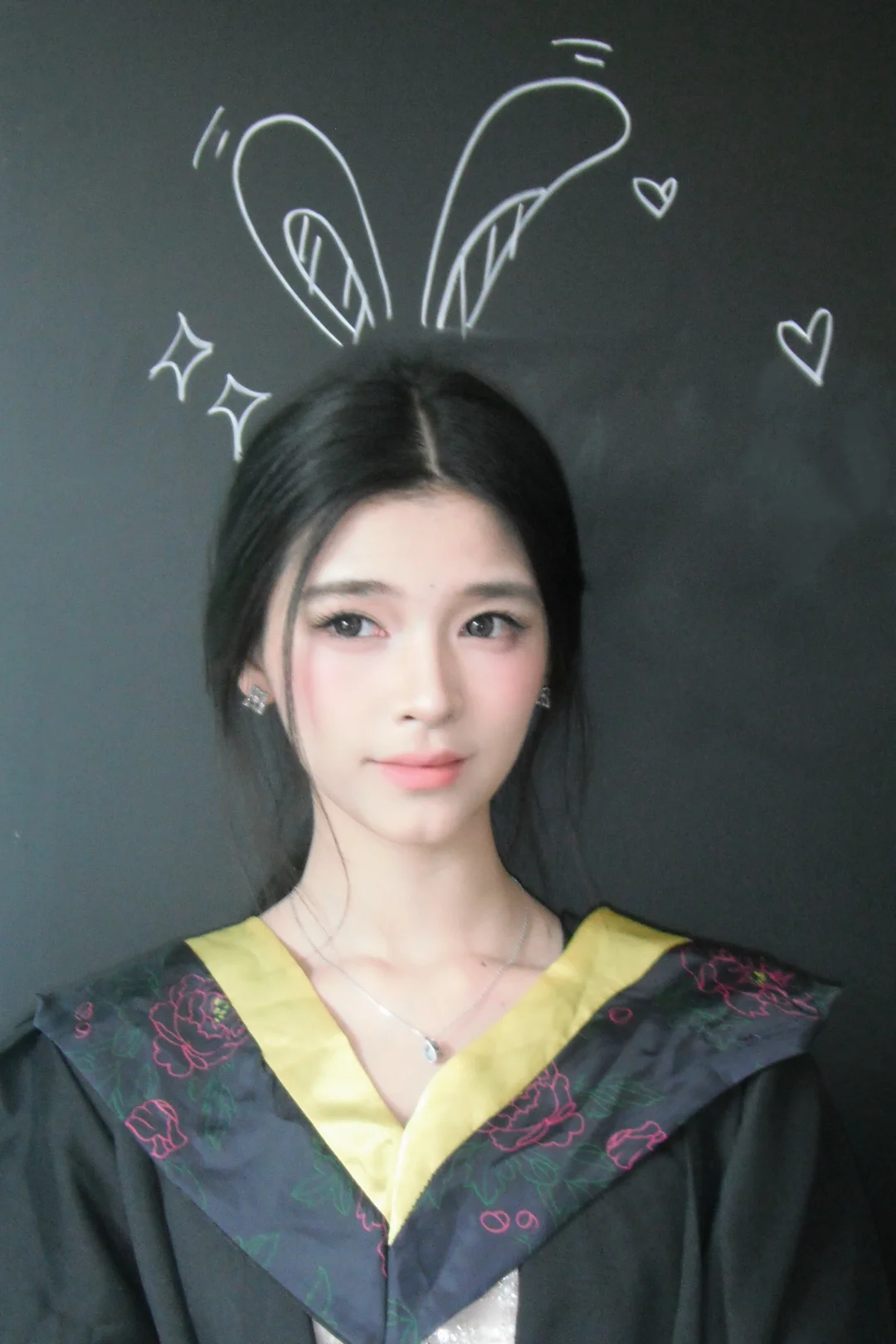 👩‍🎓