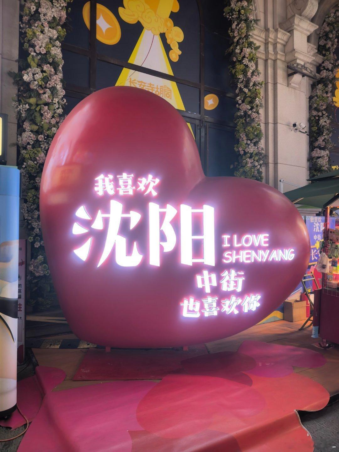 铁板鸡架不错，挺香，原味的感觉没有糖醋和香辣的好吃 ​​​