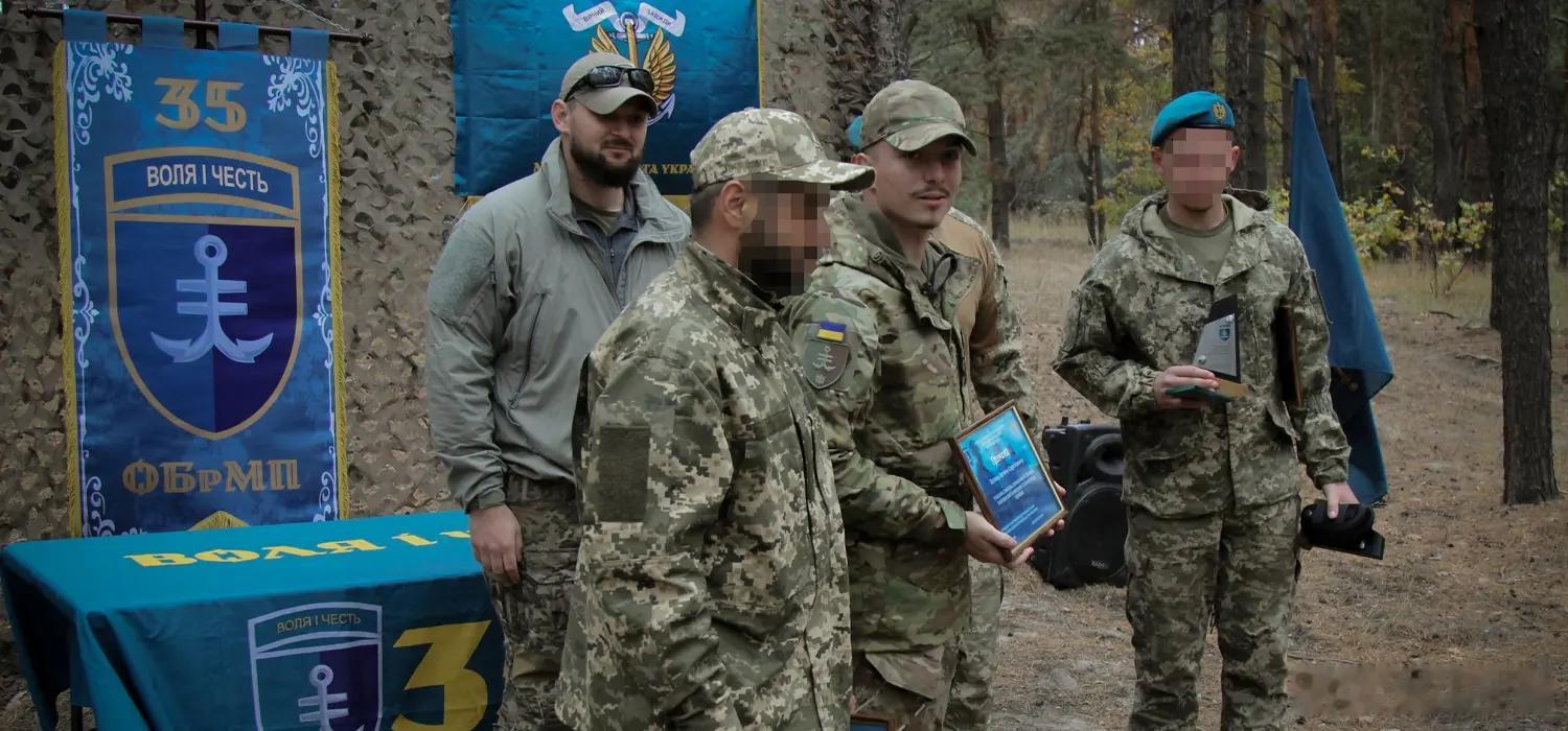 11月1日，俄罗斯军队对第聂伯罗彼得罗夫斯克州萨马里夫斯基区的一个居民点发动了导