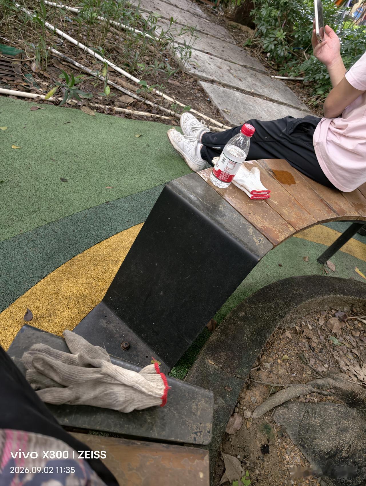轻松的日结，又是混日子的一天！假期日结
今天蹲到的活简直是日结圈的隐藏彩蛋，8小