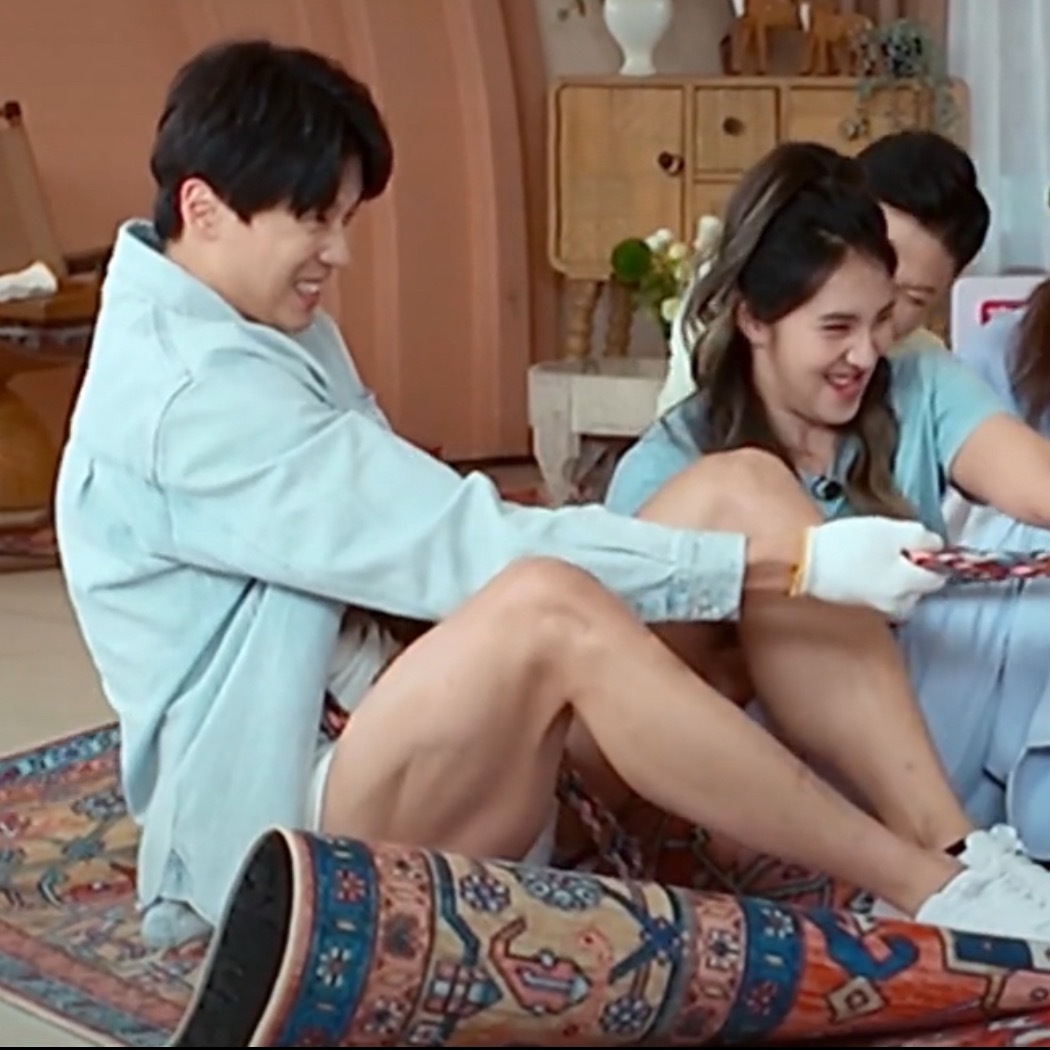 大腿控已看呆 
