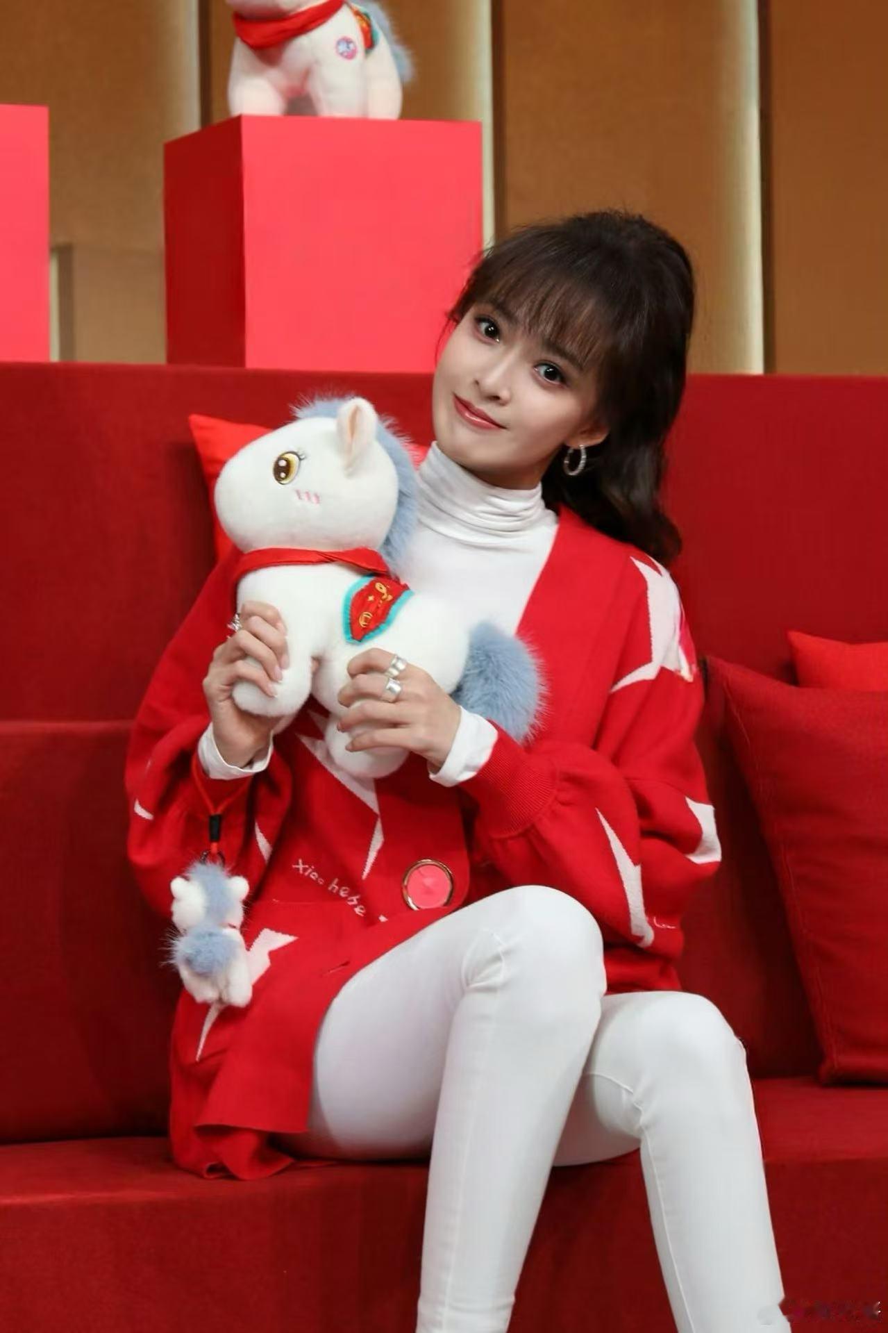 姬天语春晚闽南歌的含金量 从相声到闽南歌，姬天语用文化架桥！《欢喜就好》一响，熟