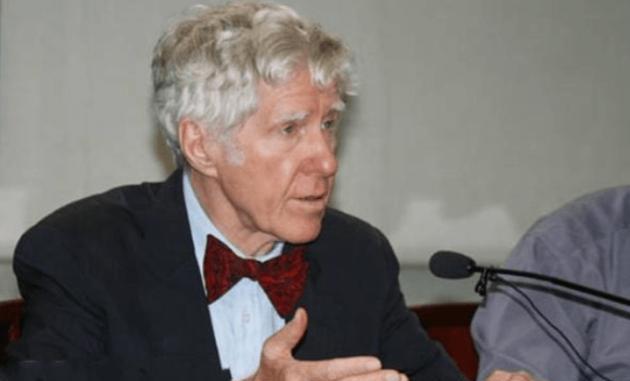 1968年，一个美国医生说他在中餐馆吃完饭，就会感觉脸热和手抖!随后，他就把整个