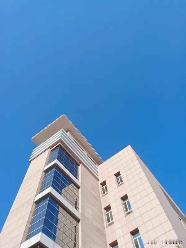 岁岁风调雨顺，请赐下联 看到“岁岁风调雨顺”这个上联，我脑海立马蹦出“年年五谷丰