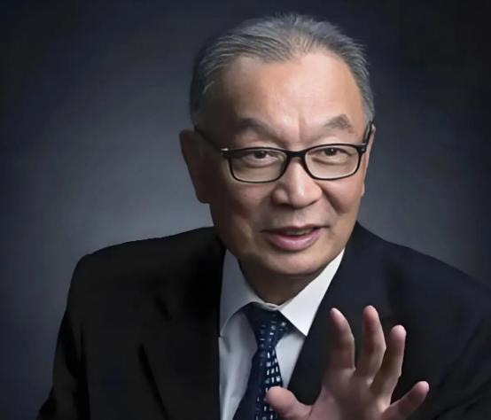 温铁军在高阶论坛一句话把会场噤住：学西方把农民往城里赶，不是现代化而是复制贫民危