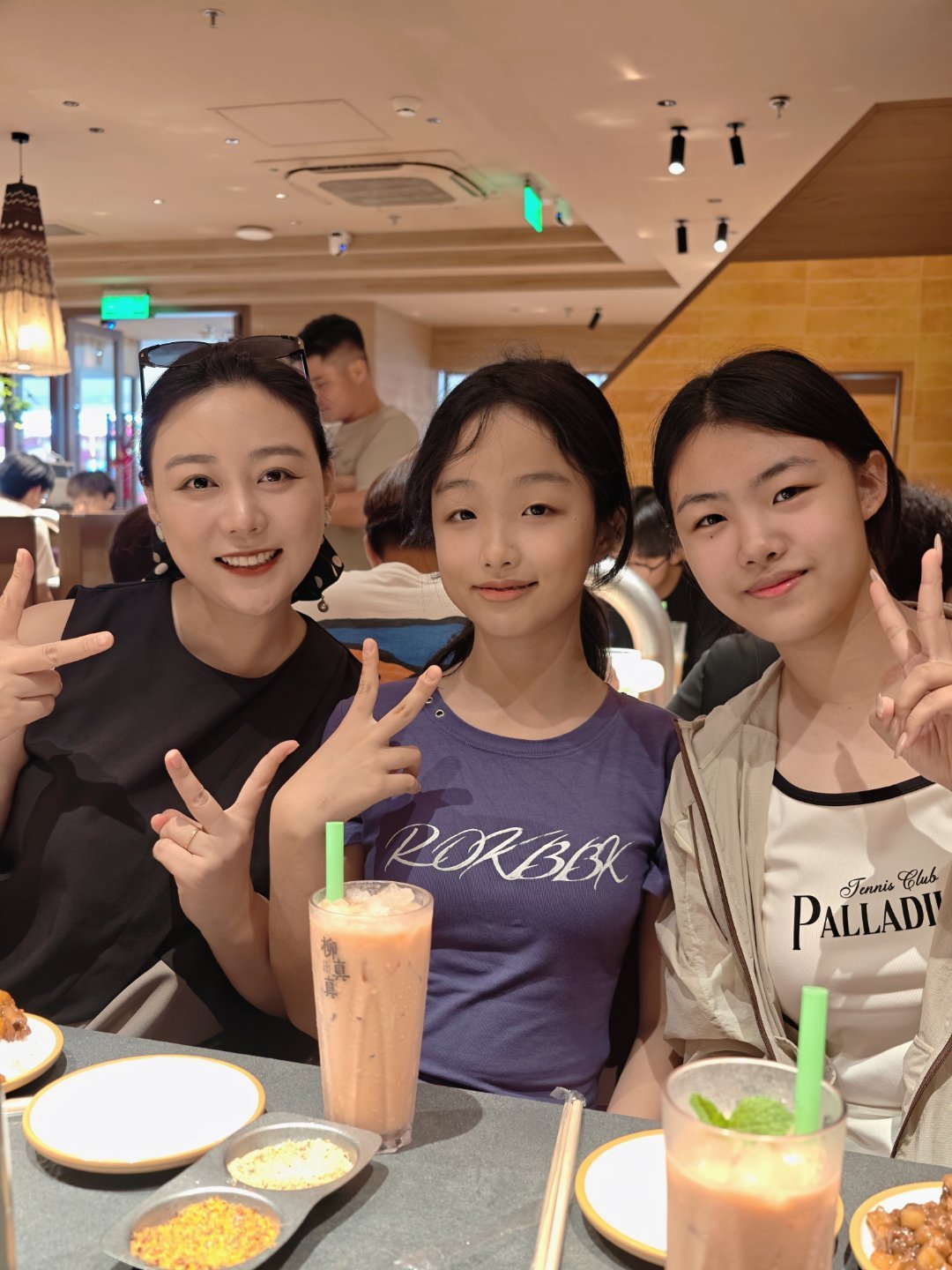 欢迎靖哥和小郭来泰安[拥抱][拥抱]采儿姐姐和一一姐姐又交到好朋友啦💃记录美好