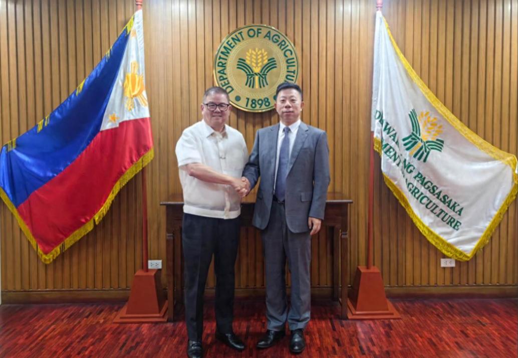 美日怎么都没想到，菲律宾高层突然表示：中国刚刚向我们做出了一项承诺。

美国深陷