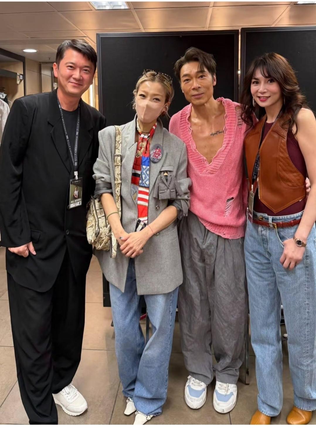 许志安，衣服穿的是郑秀文的吧？