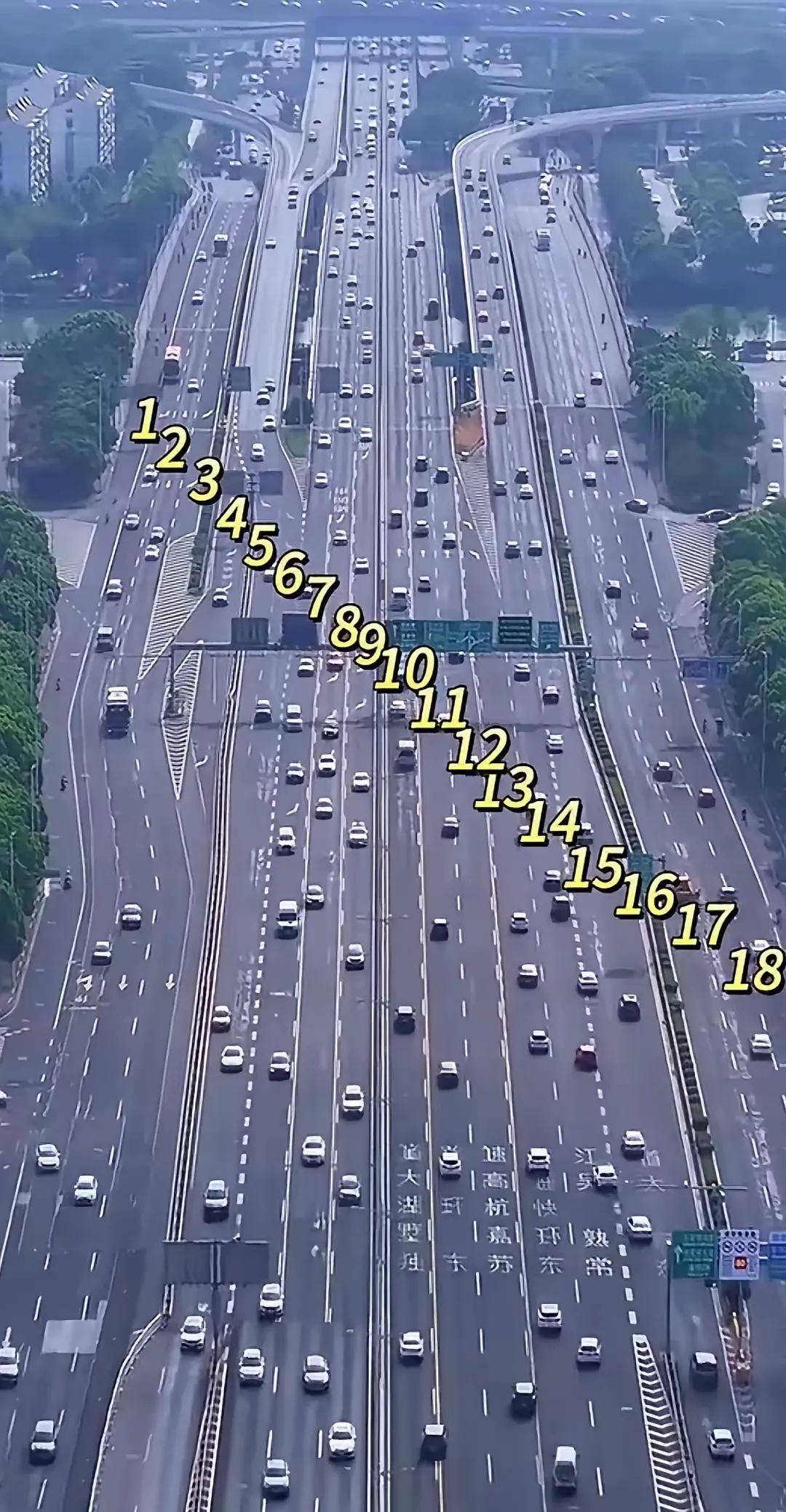 马路要是都这样修，交通事故起码要减少一半吧？[what]