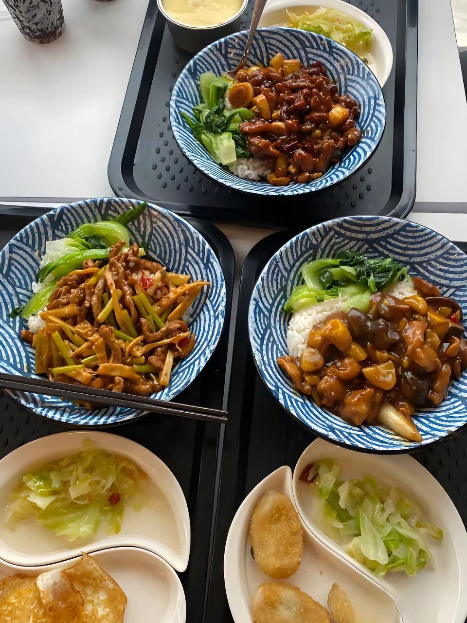 谁懂啊✨武汉轻工大学食堂也太香了！三餐不重样，快乐干饭，大学幸福感全来自食堂🥘