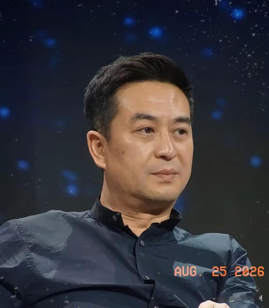 8月25号凌晨，张嘉益工作室发了一份严正声明。
就六个字韩沛颖不是我的人。

这