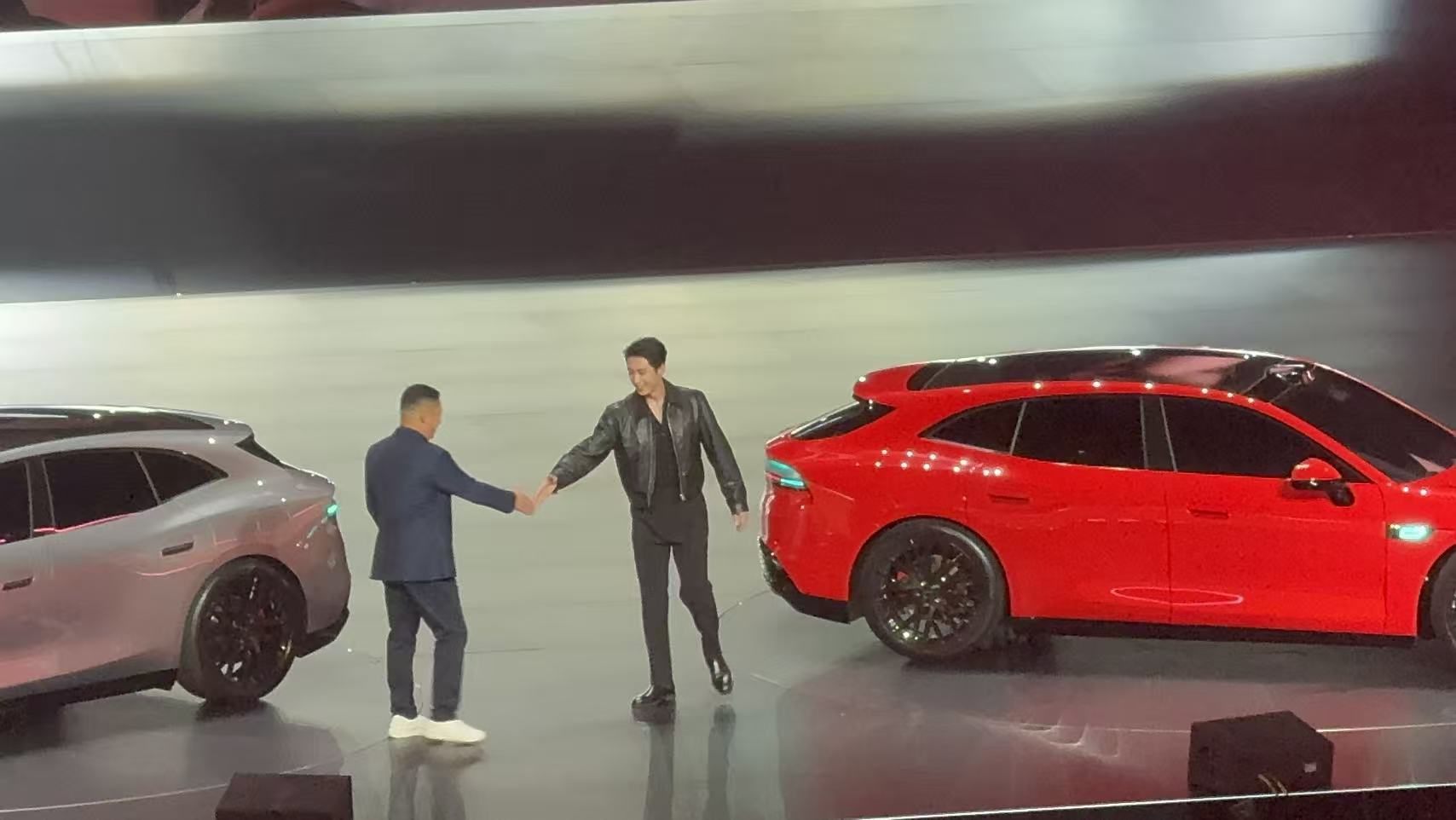 “林臻东”来了成为启境全球代言人黄景瑜华为广汽跨界合作打造启境品牌