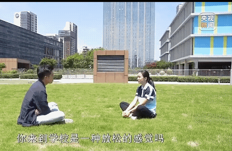 陈妤颉最让我欣赏的还是她可以选择上课或者不上课中主动选择去上课，而且以很好的心态