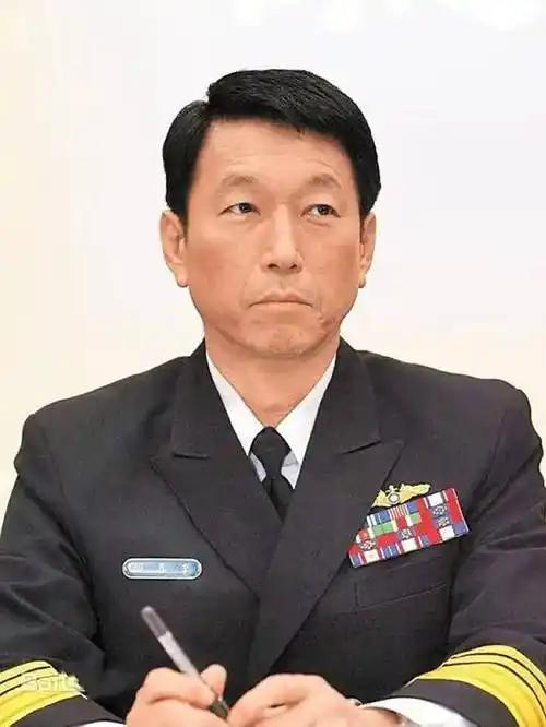 台湾前参谋总长李喜明一席话，让岛内炸锅！他直言解放军不是不敢打，而是时机未到。李