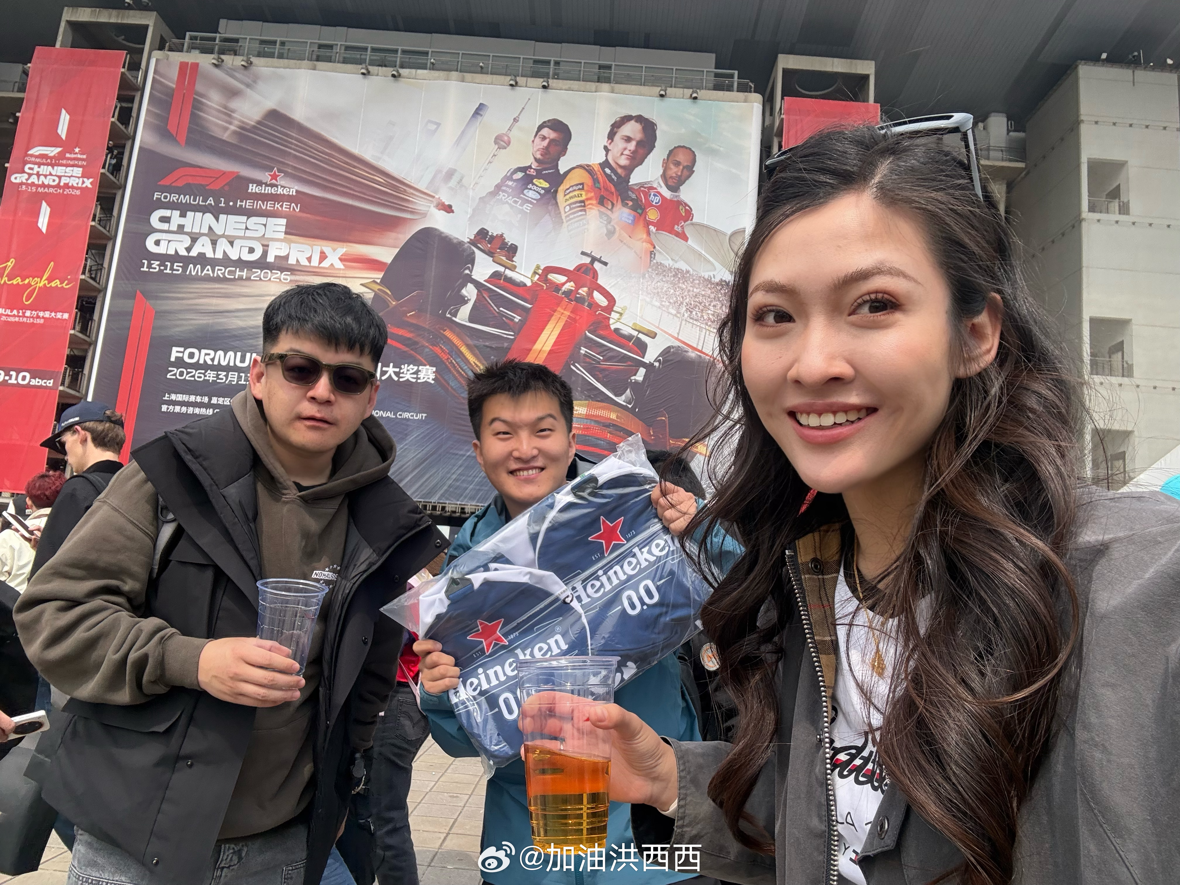 上海大奖赛我来啦，凯迪拉克F1联名T恤穿上啦