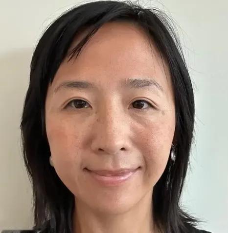 这边正开庭打官司，同时间收解雇邮件，这种电视剧都不敢拍的场景，竟在旧金山法庭真实